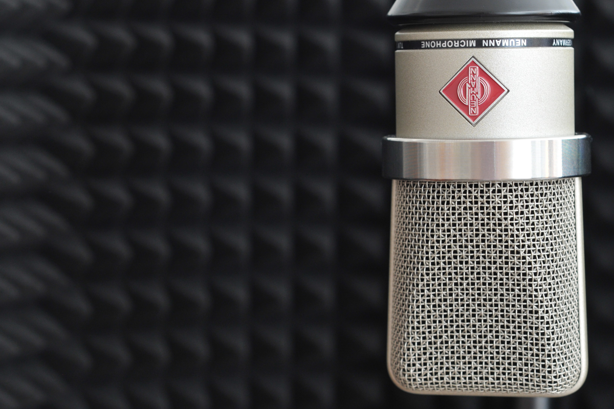 A Guide To Recording Vocals At Home Blog Macdrum